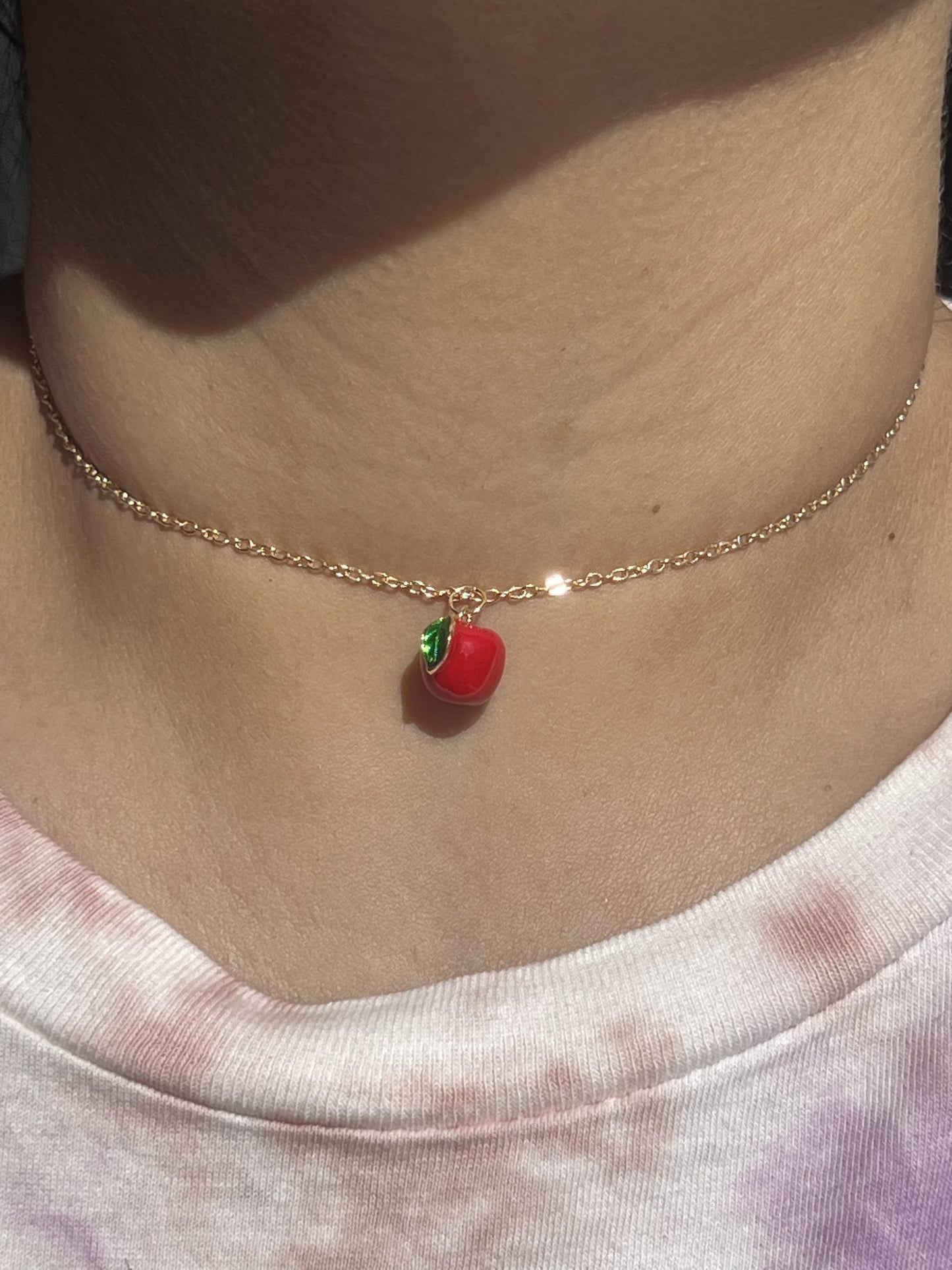 Red Apple Choker
