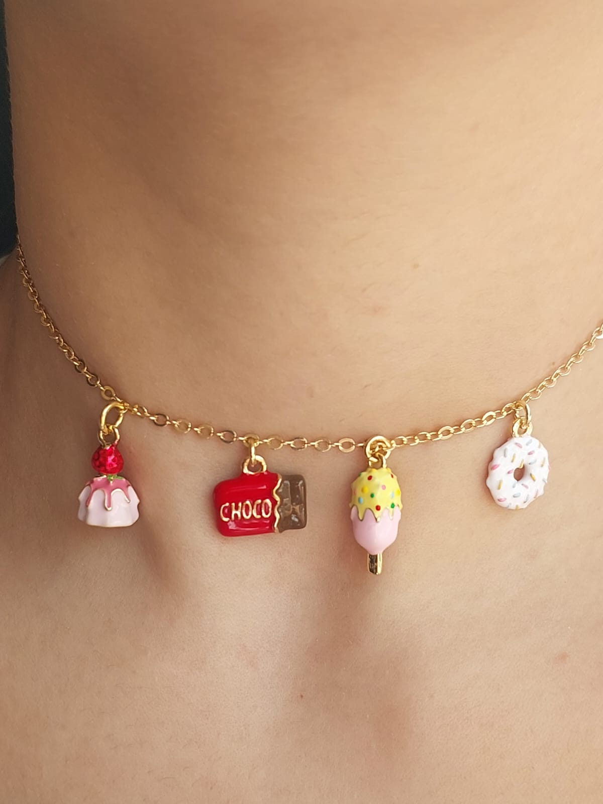 Youshi's Signature Choker +4 Charms