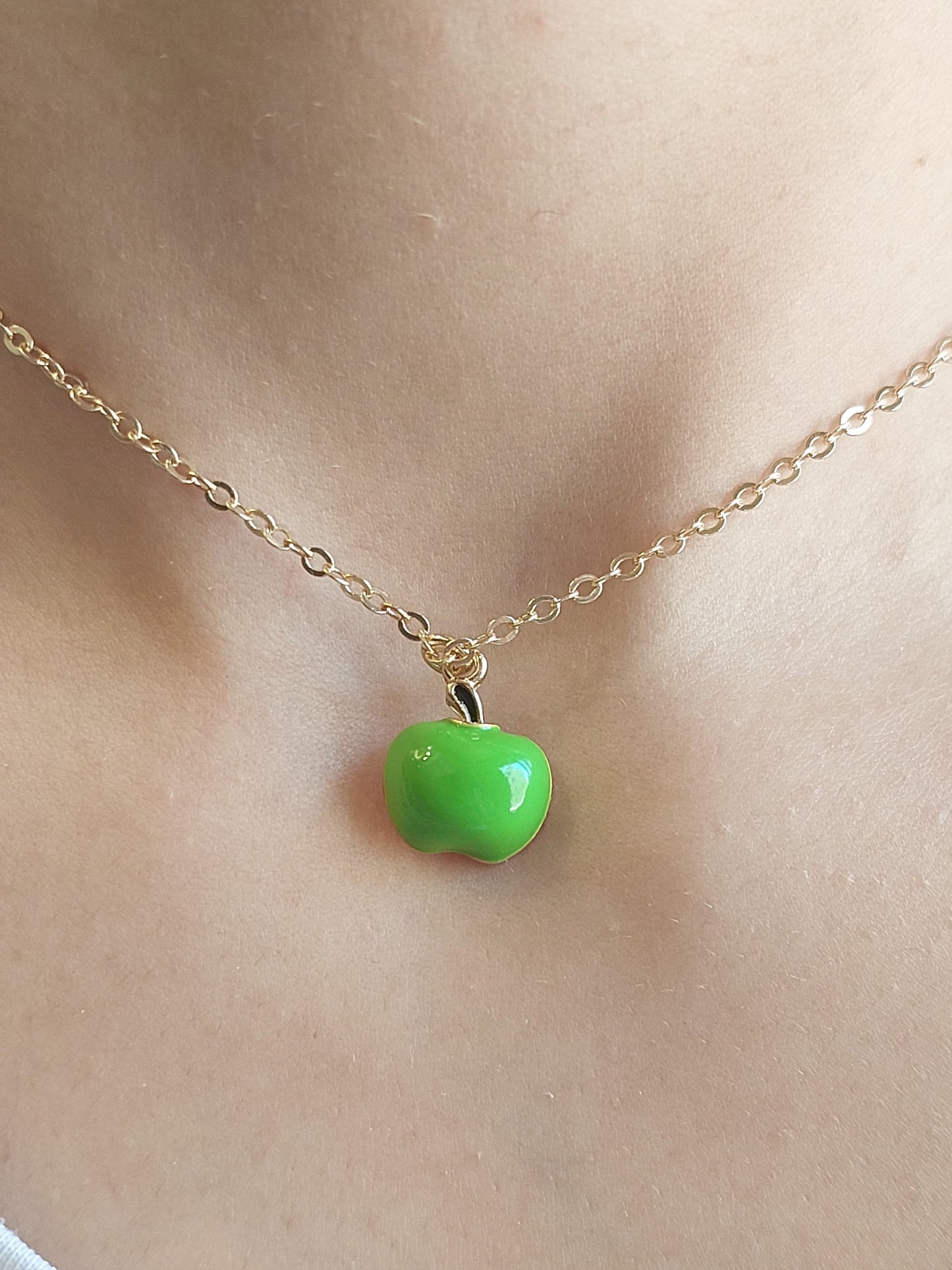 Green Apple Choker