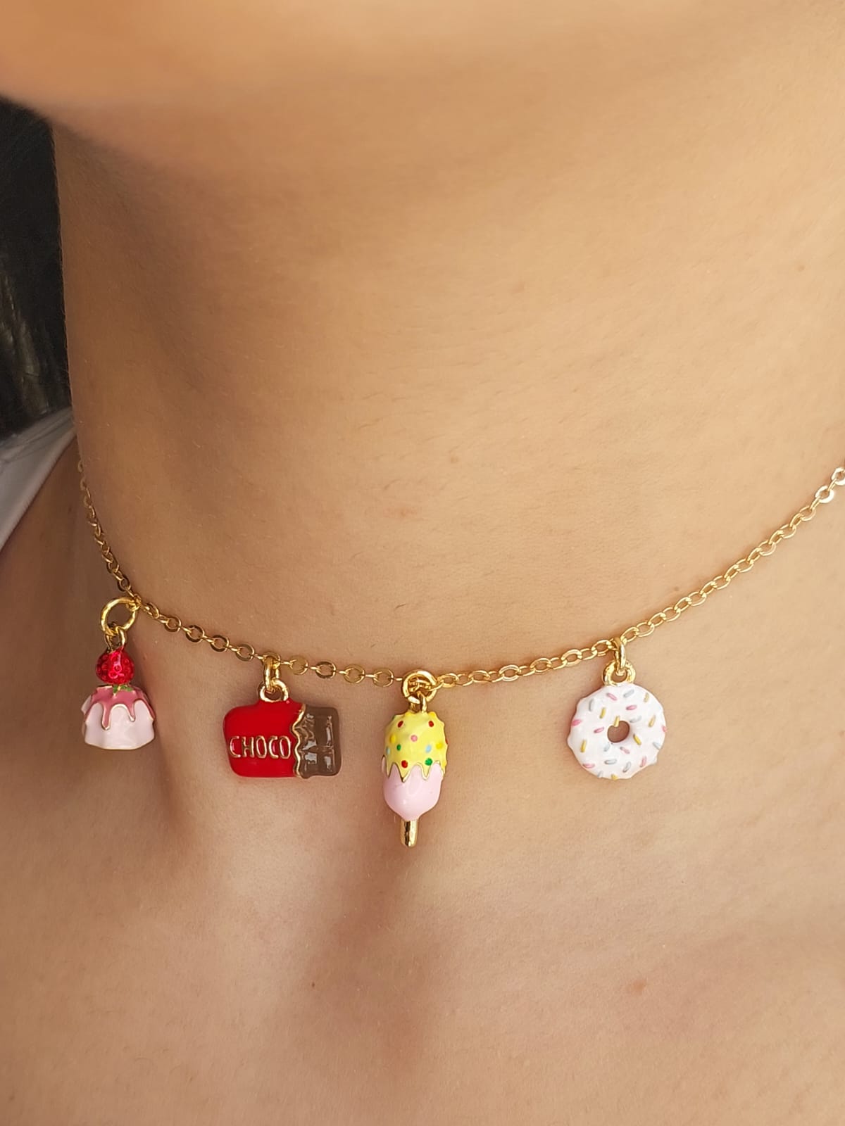 Youshi's Signature Choker +4 Charms